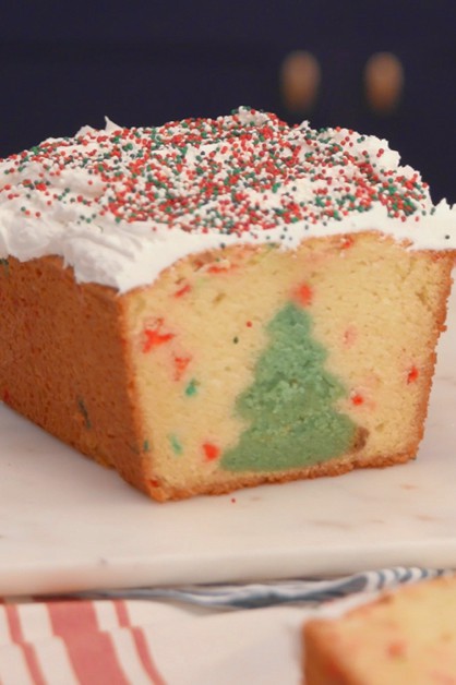 Sour Cream Peek A Boo Cake 770x628 3379
