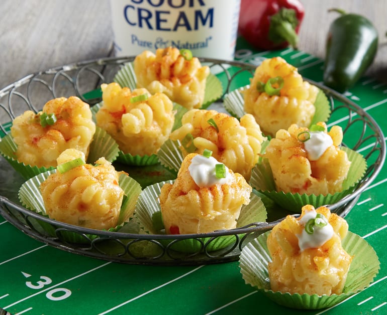 Spicy Mini Mac and Cheese Bites slider image 1