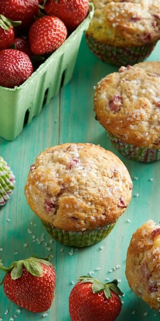 Strawberry Muffins 770x628 8203