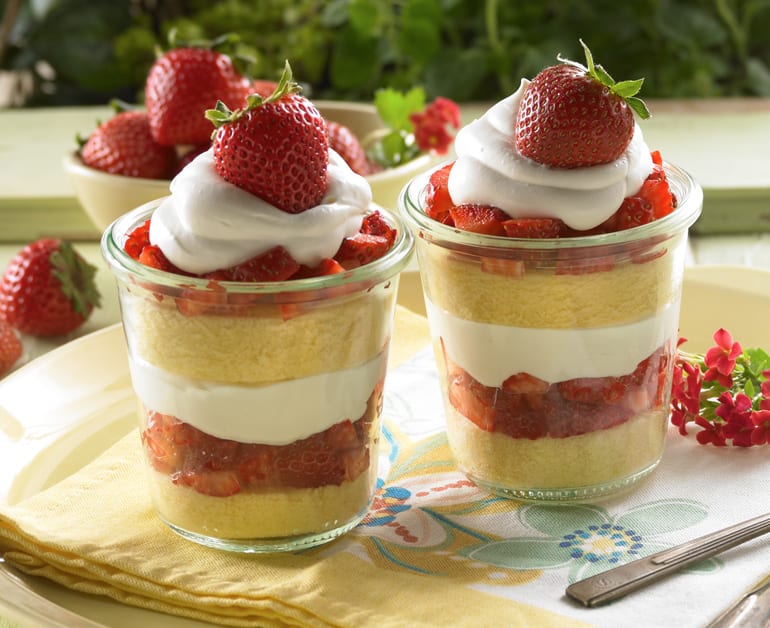 Thumbnail image for Quick Strawberry Shortcake