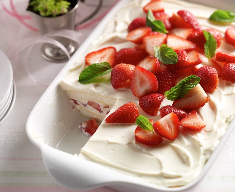 View recommended Strawberry Tiramisu recipe