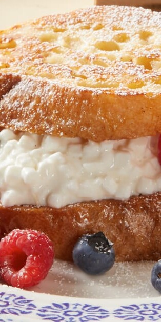 Stuffed French Toast 770x628 3768