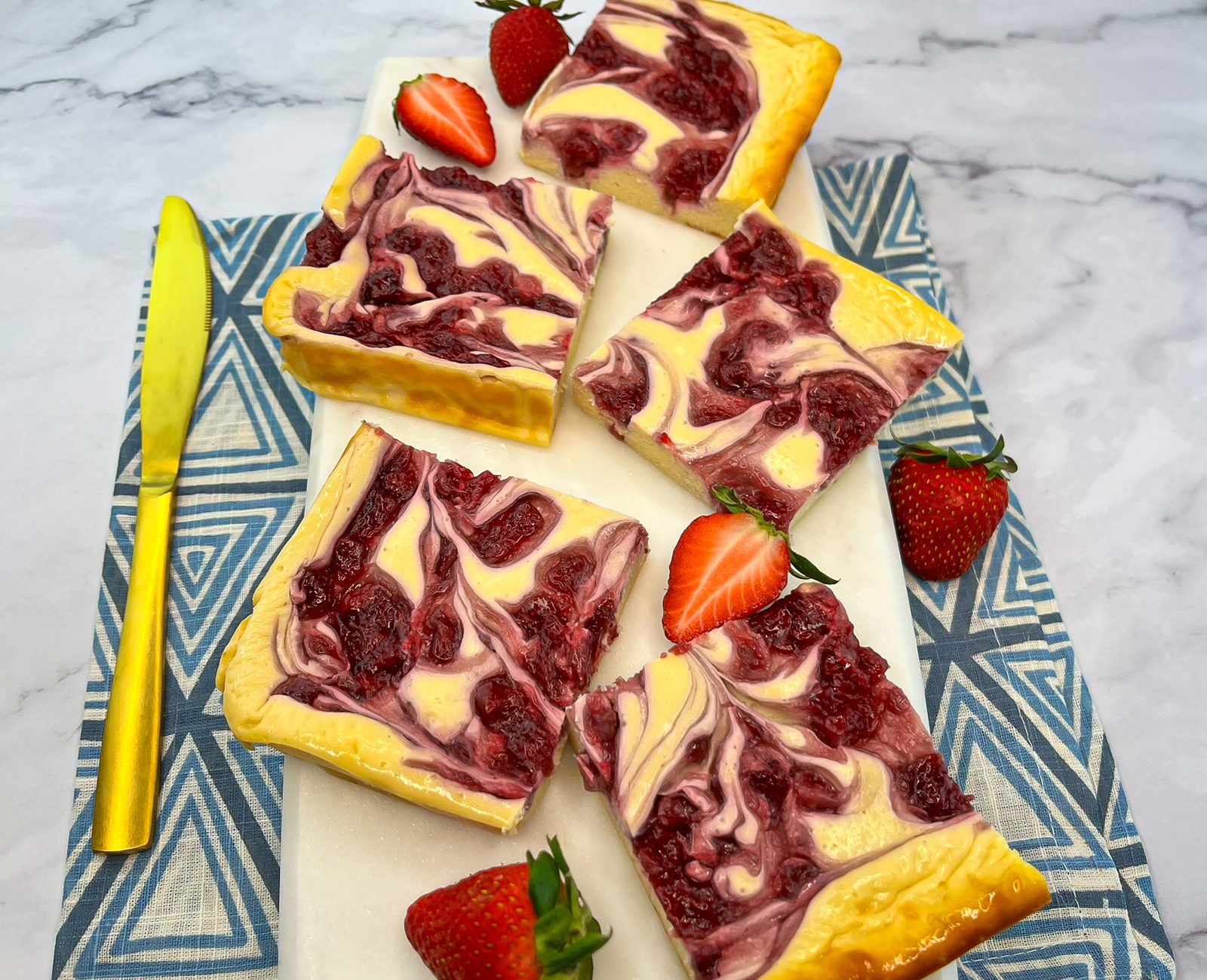 Click to open Strawberry Dessert Bars recipe