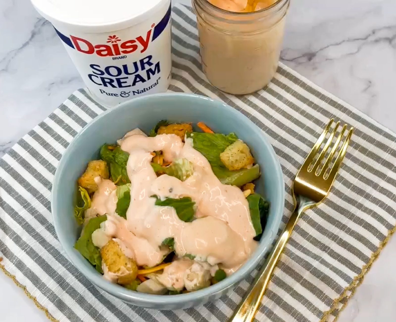 Thumbnail image for Easy Thousand Island Salad Dressing