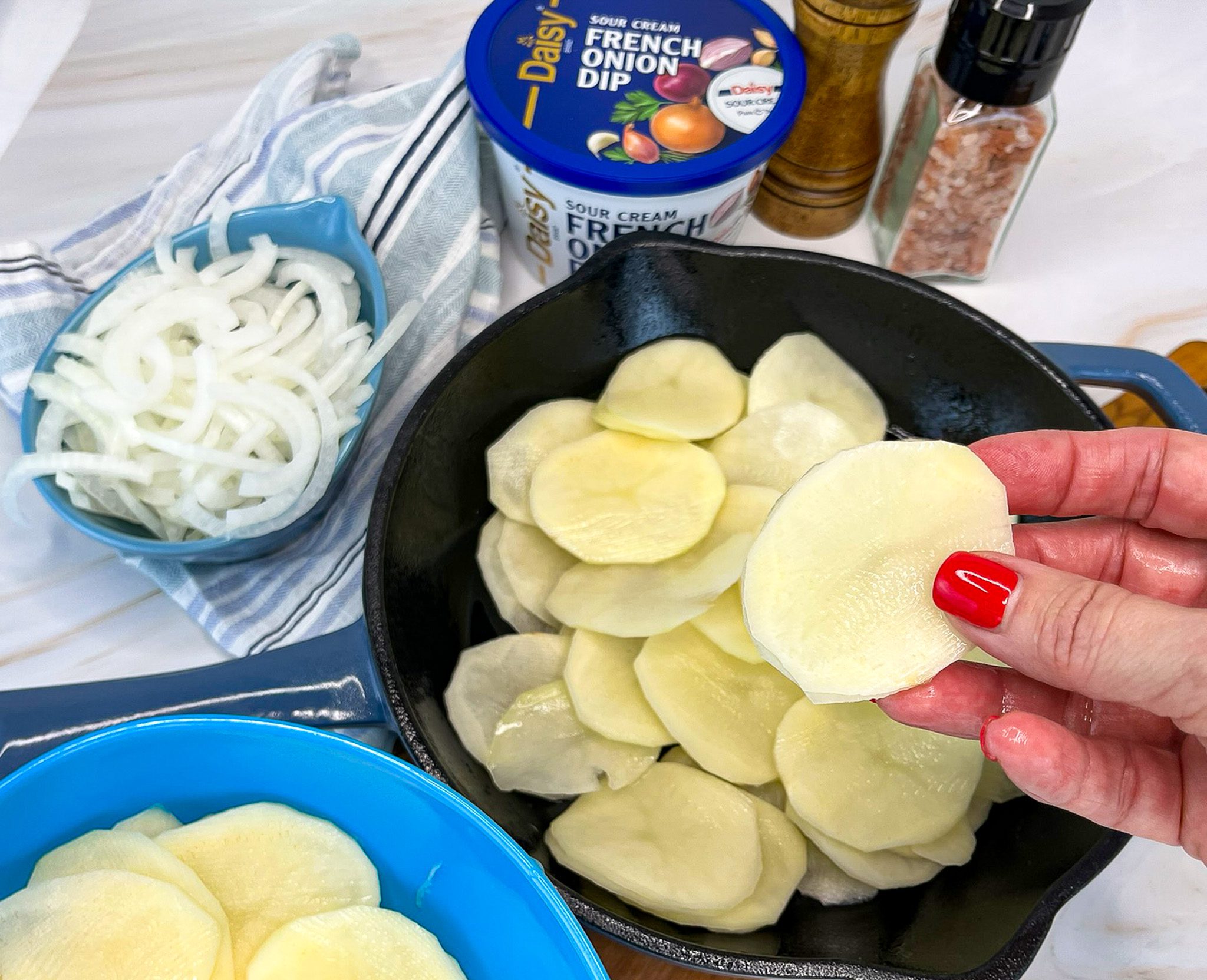 French Onion Potatoes au Gratin slider image 4