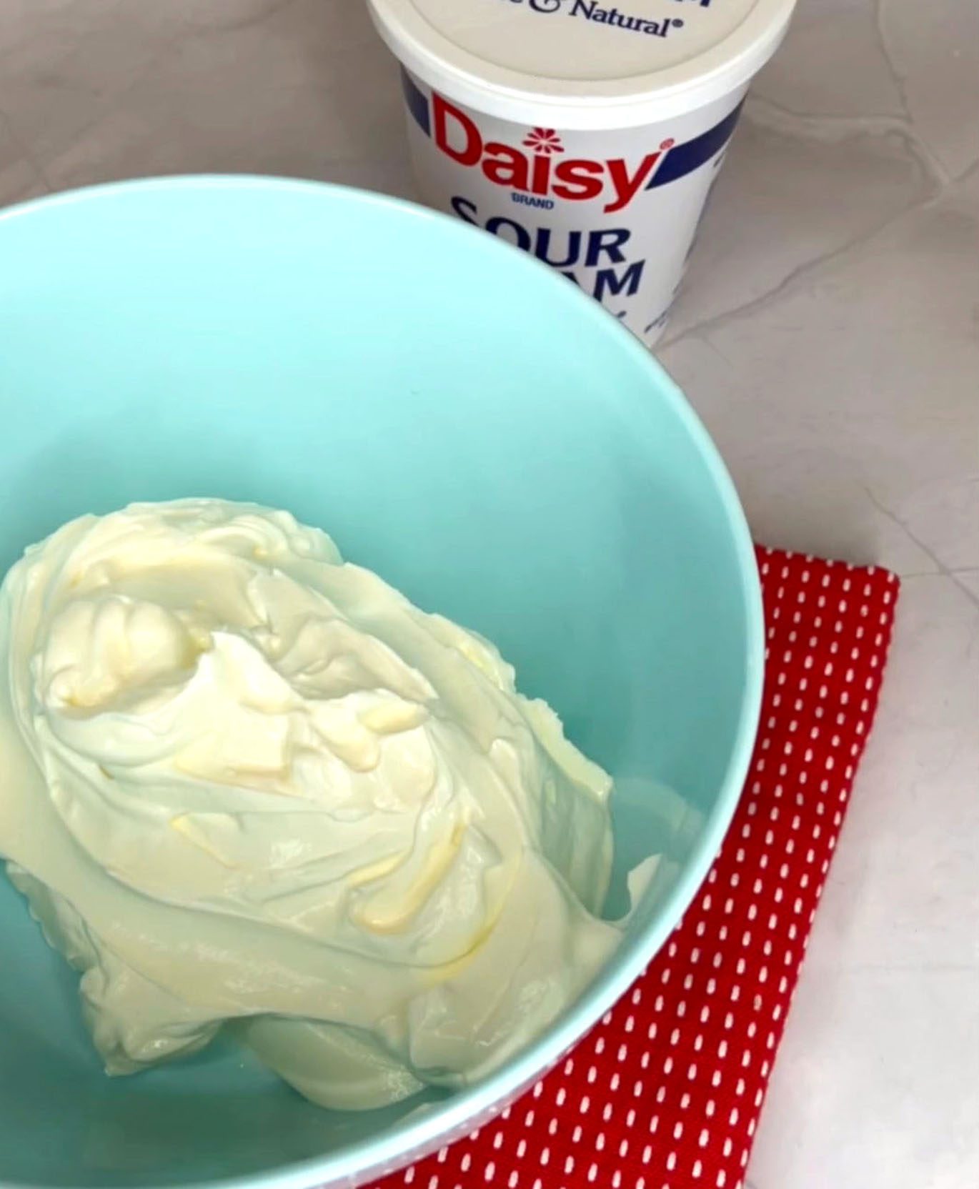How to Make Pourable Sour Cream - Daisy Brand - Sour Cream